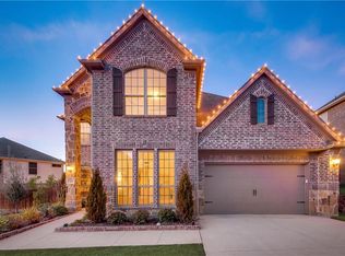 919 Bentley Dr, Roanoke, TX 76262