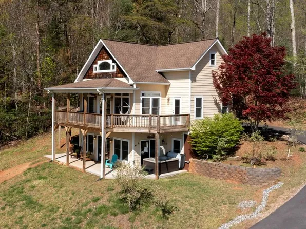 105 Sharons Valley, Hayesville, NC 28904