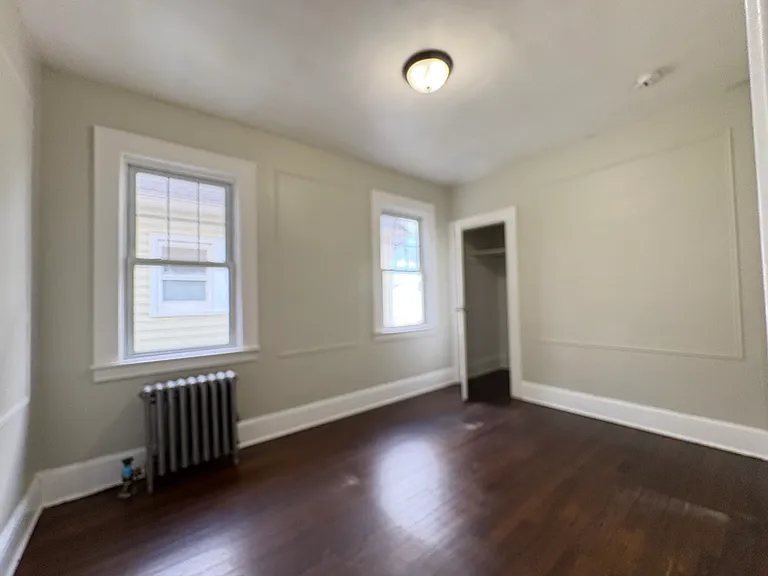 1043 Jefferson Ave #1 — Photo 5