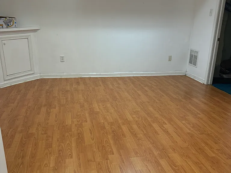 2126 Glenview St — Photo 12