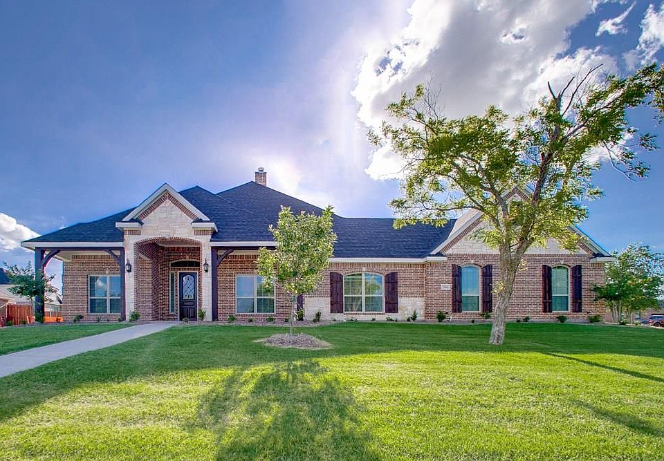 1st image of 304 Fountain Creek Ct