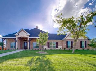 304 Fountain Creek Ct, Red Oak, TX 75154
