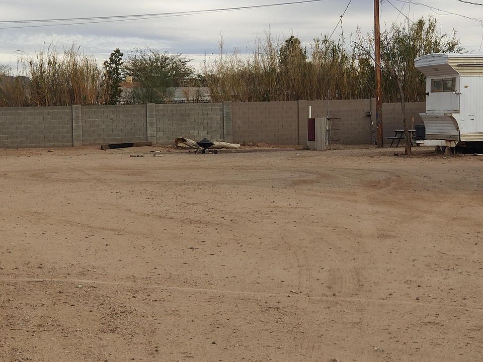 2nd image of 1111 S Warner Dr