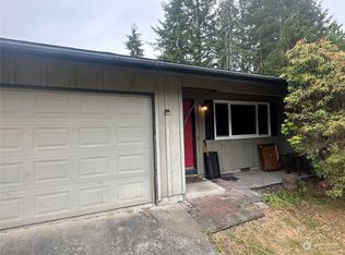 271 Little John Ln, Forks, WA 98331
