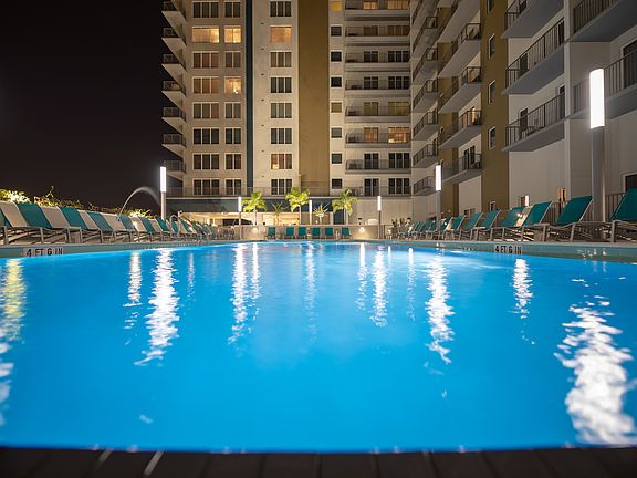 2nd image of 1115 E Twiggs St #1103