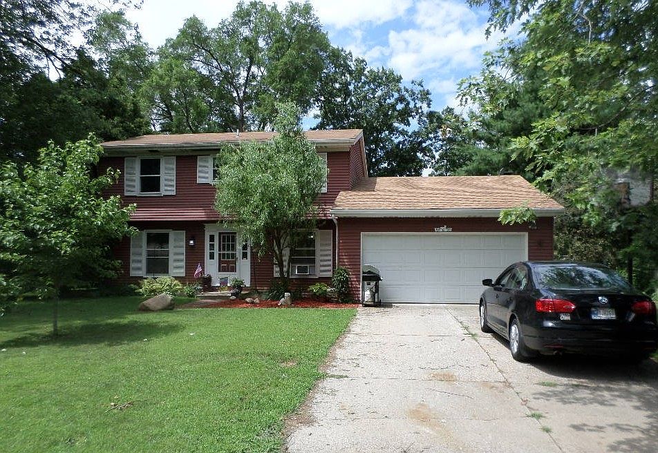 1st image of 54055 Eastwood Dr