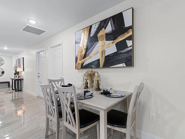1137 Edgerton Ave — Photo 14