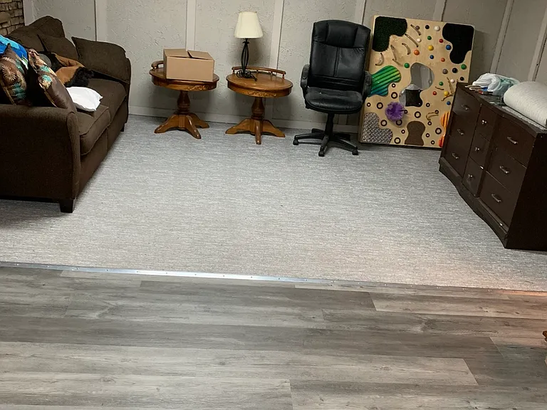 8829 W Olive St — Photo 23
