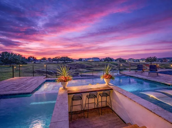 110 Clearwater Drive, Kingsland, TX 78639