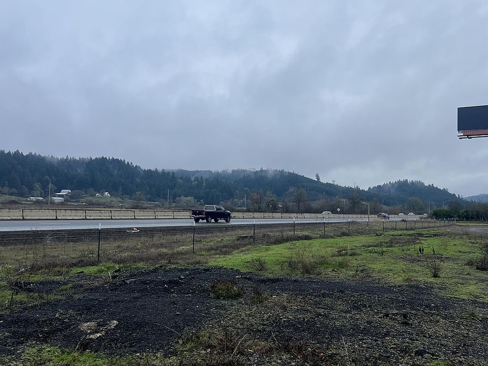 2nd image of 25591 Yamhill River Rd #B