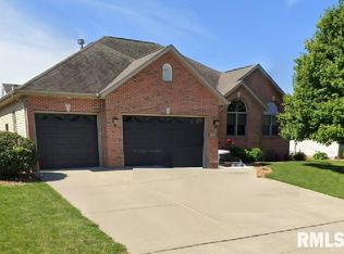 4610 Longfellow Dr, Springfield, IL 62711