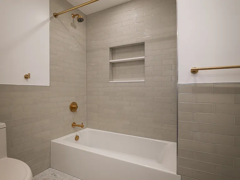 34 W 9th St #1 — Photo 7