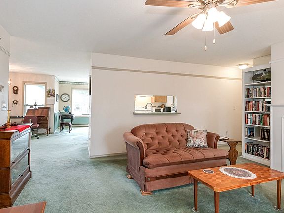4th image of 7500 Columbia St #504