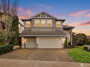 2005 NE 35th Pl, Renton, WA 98056