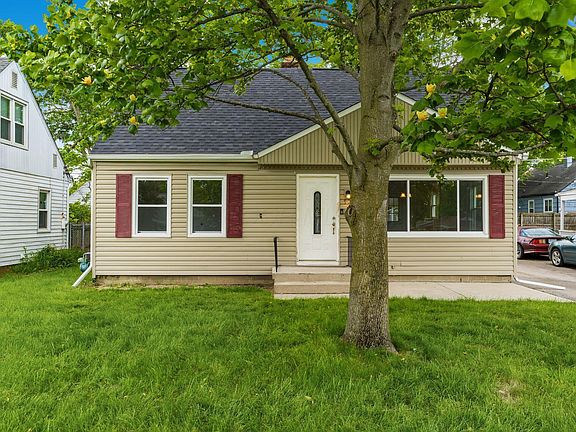 2nd image of 902 Eastmoor Blvd