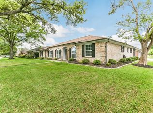 7702 Braesview Ln, Houston, TX 77071