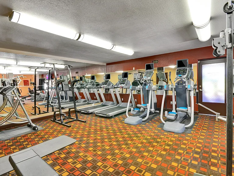 Shadowridge Woodbend — Photo 12