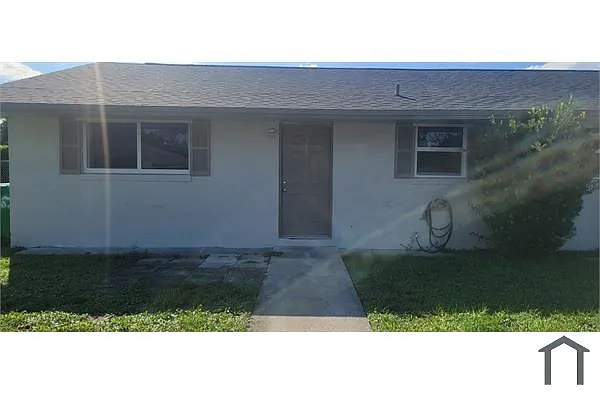 Building Photo - 3962 Park Ln