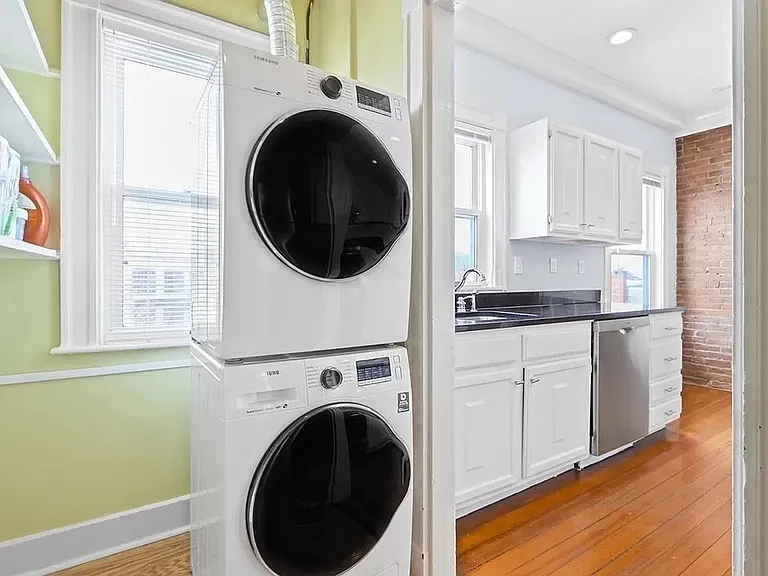 13 Linden St #8 — Photo 8