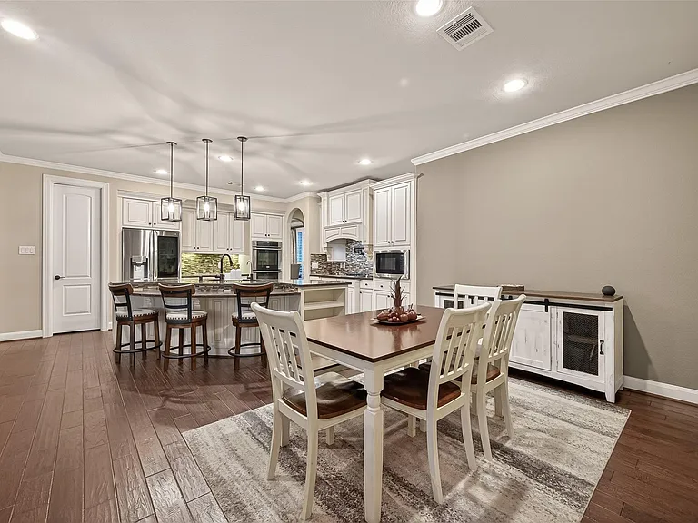 3835 Dortmund Dr — Photo 13