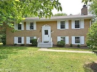 5141 Portsmouth Rd, Fairfax, VA 22032