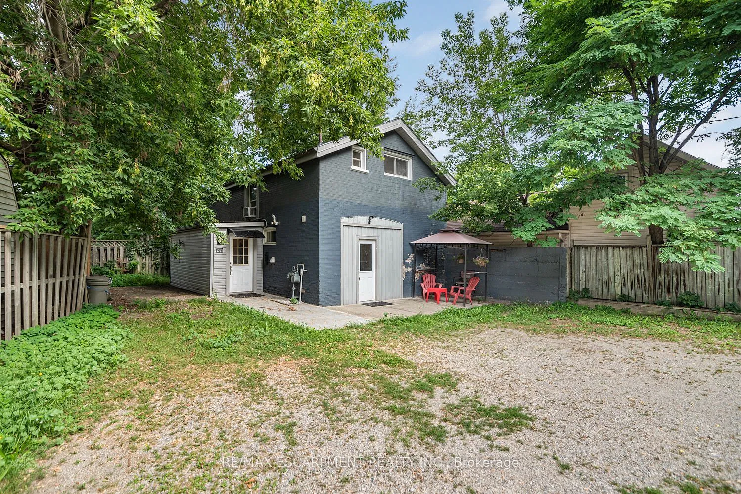 5 bed, $2,250 — Photo 1