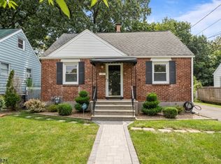 7 Ploch Rd, Clifton, NJ 07013