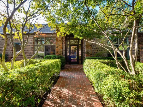 1 Riverbend Rd, Little Rock, AR 72202