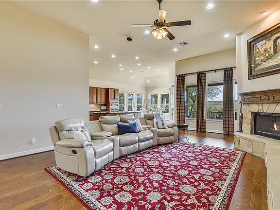 5th image of 206 Lake Como Dr