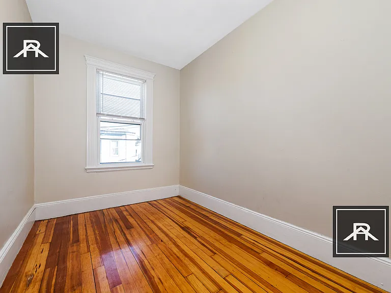 46 Brackett St #3 — Photo 18