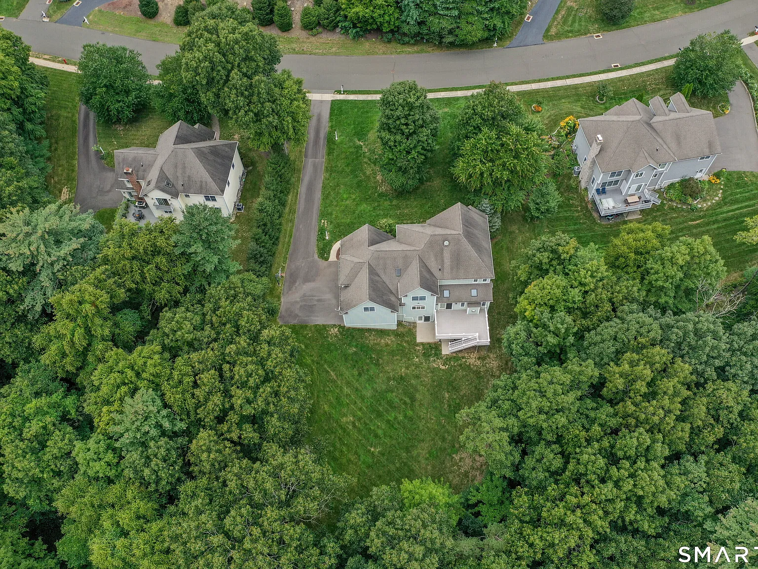 4 bed, 2.5 bath, 3271 sqft, $4,800 — Photo 3