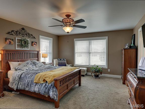 4th image of 3721 Hawk Point