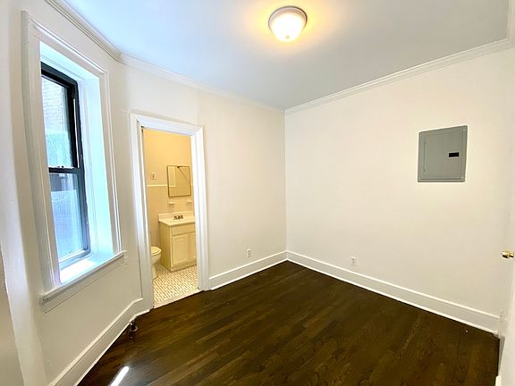 3rd image of 243 E 39th St APT 4D