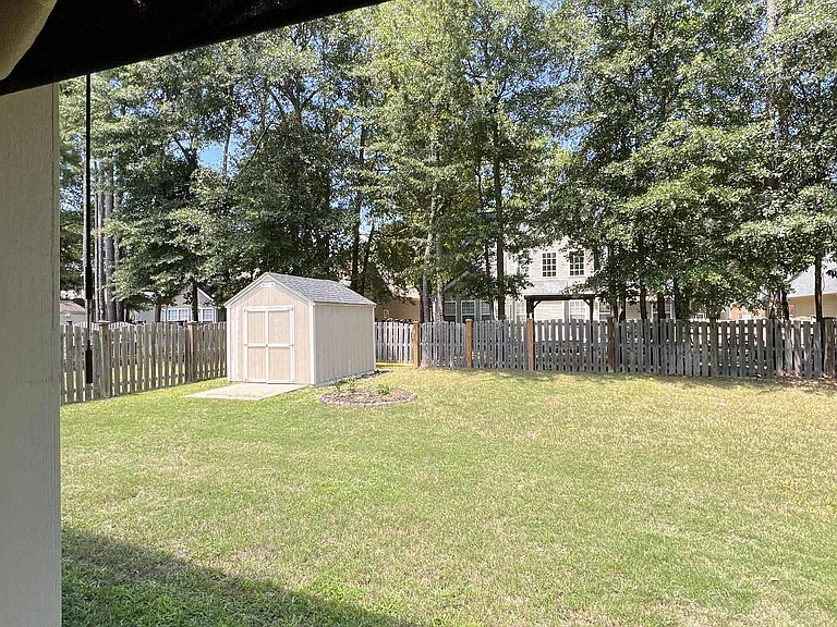 609 Angel Oak Ln — Photo 26