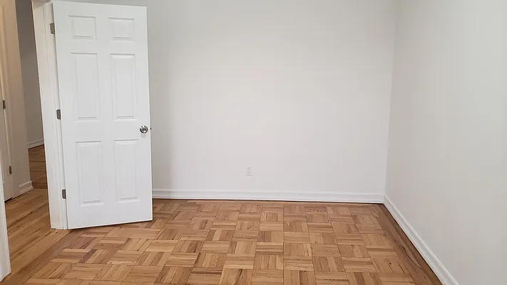 Rented by Max & Associates Realty Corp | media 21