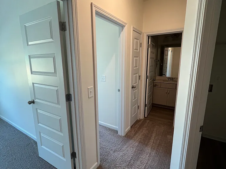 5745 Silver Lake Dr — Photo 26