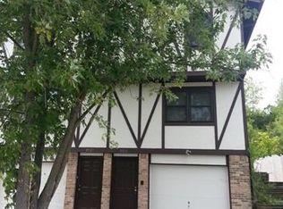 3917 Country Club Dr, Imperial, MO 63052
