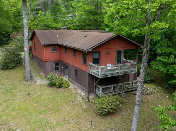 200 Picklesimer Road, Highlands, NC 28741