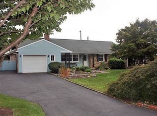 1624 Santa Barbara Dr, Lancaster, PA 17601