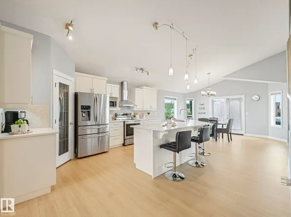 4115 58th St, Beaumont, AB T4X 1R7