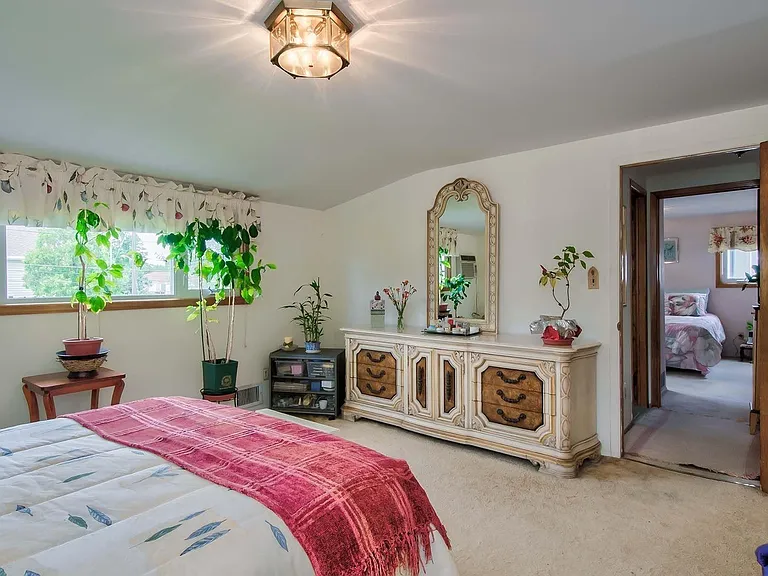 166 Wilfred Blvd — Photo 10