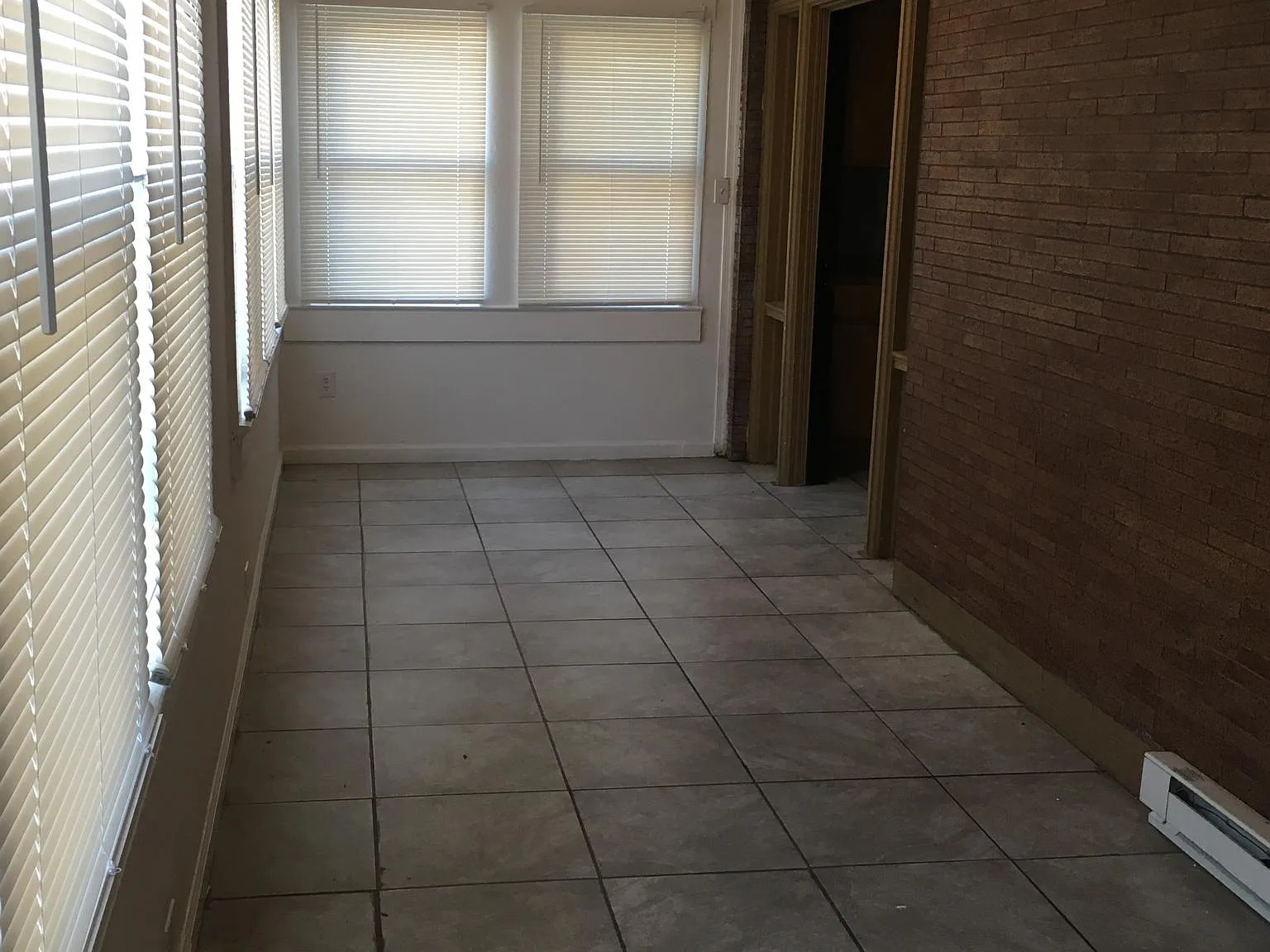 2 bed, 500 sqft, $1,000 — Photo 2