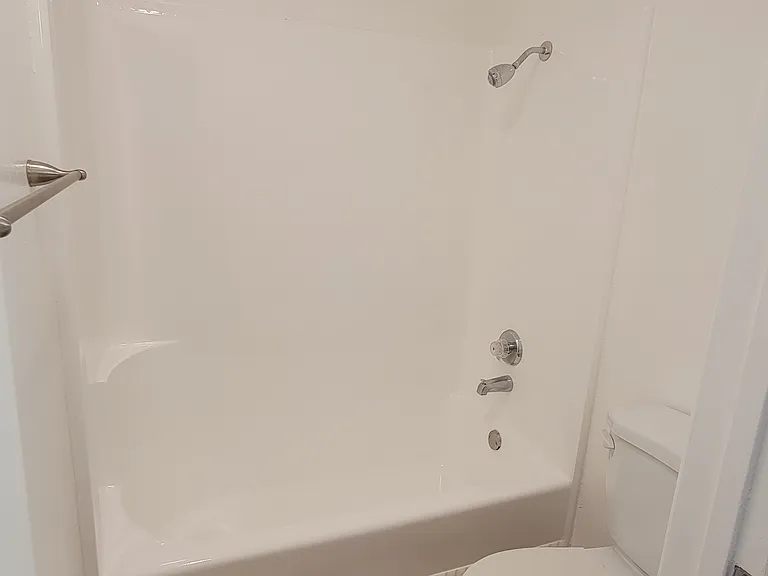 120 E Remington Dr — Photo 18