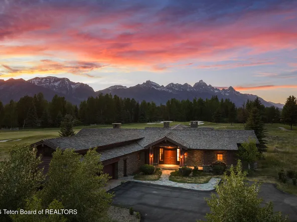 6240 N Prickly Pear Ln, Jackson, WY 83001