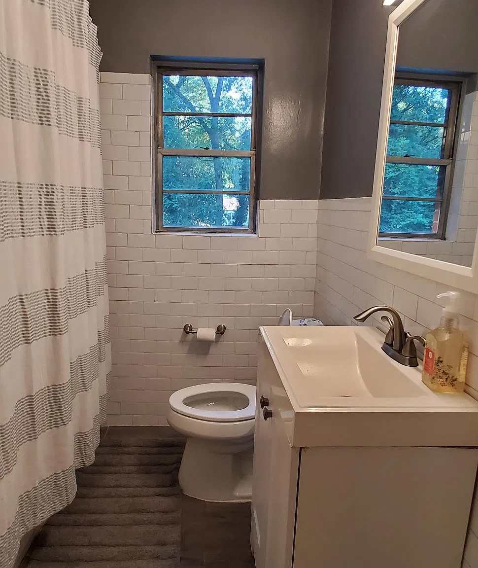 1842 Cummings Dr SW — Photo 2