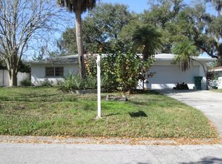1112 Kapok Cir, Clearwater, FL 33759