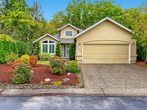 2nd image of 32552 SW Riviera Ln