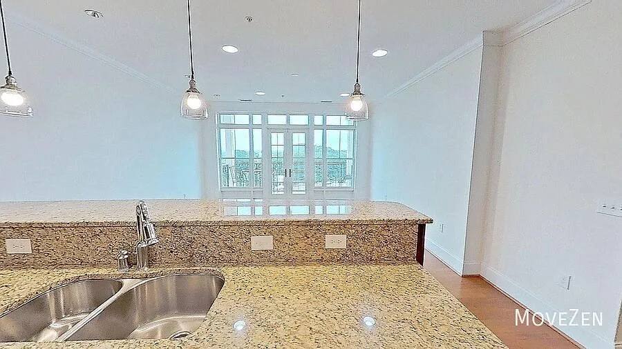 710 Independence Pl 609 Raleigh NC 27603 Bloomsbury Estate Condo With Downtown Raleigh Skyline — Photo 2
