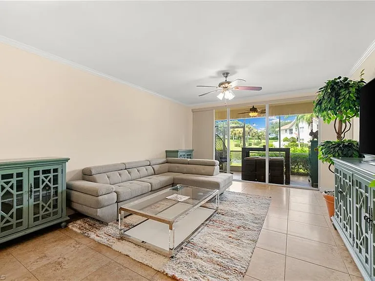5045 Cedar Springs Dr #103 — Photo 4