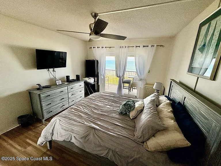 4100 Ocean Beach Blvd #513 — Photo 12